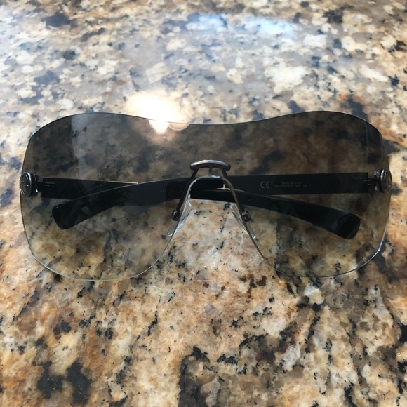 Gucci sunglasses - Picture 2 of 8